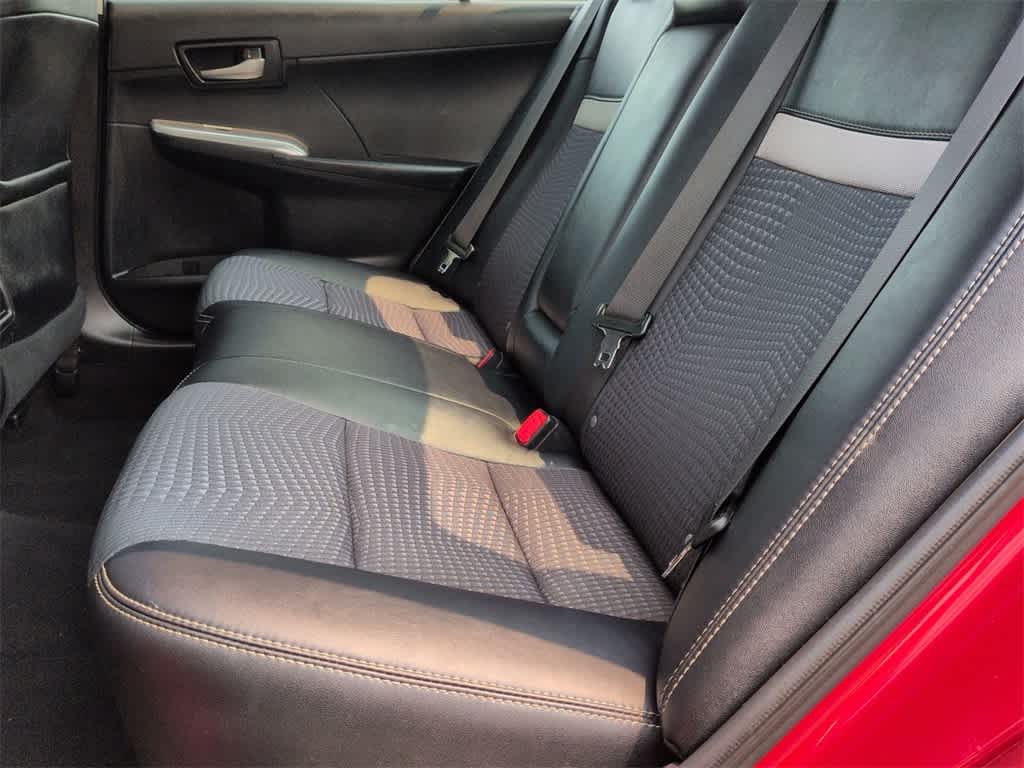 Thumbnail: 2013 Toyota Camry - 20