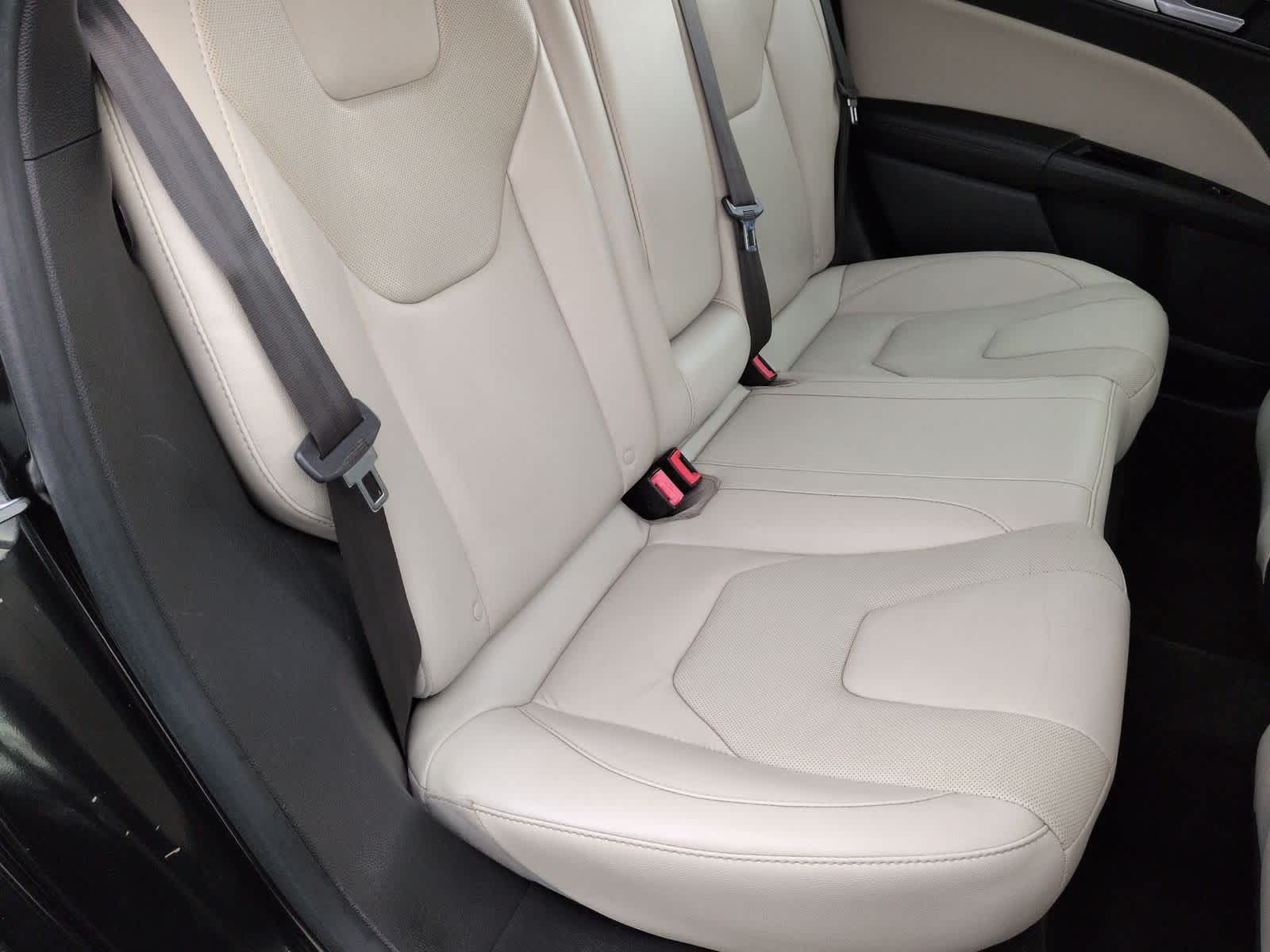 Thumbnail: 2015 Ford Fusion - 22