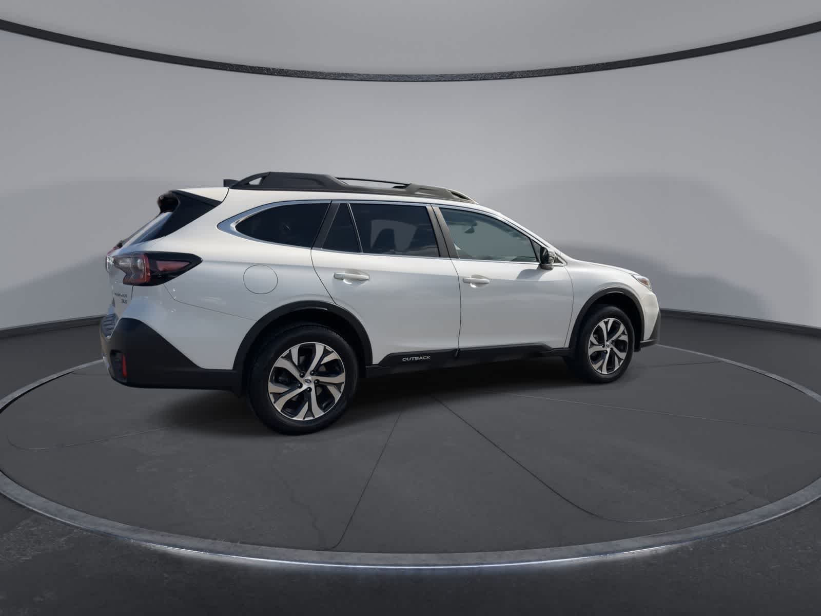 Thumbnail: 2022 Subaru Outback - 8