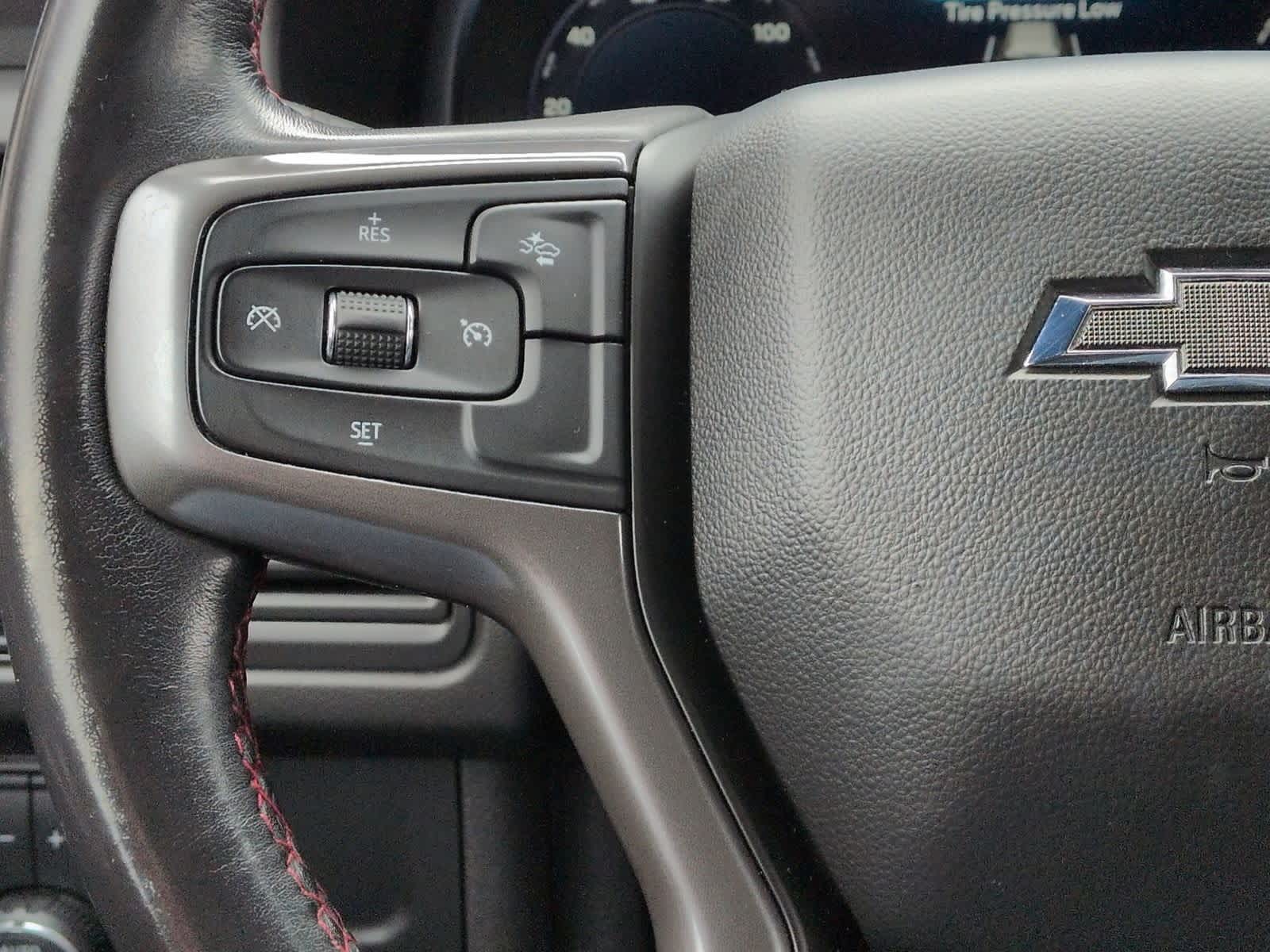 Thumbnail: 2022 Chevrolet Suburban - 24