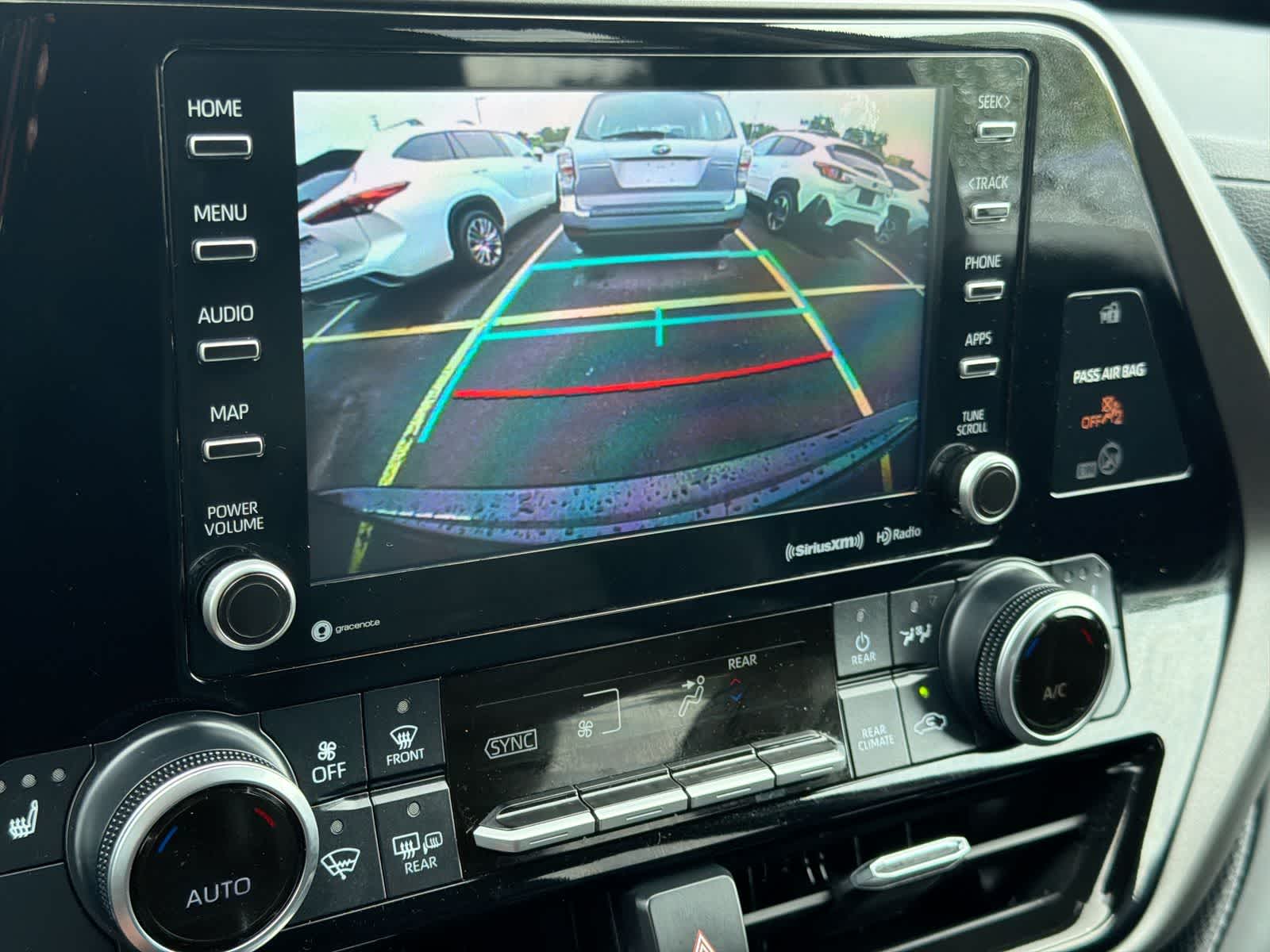 Thumbnail: 2021 Toyota Highlander - 29