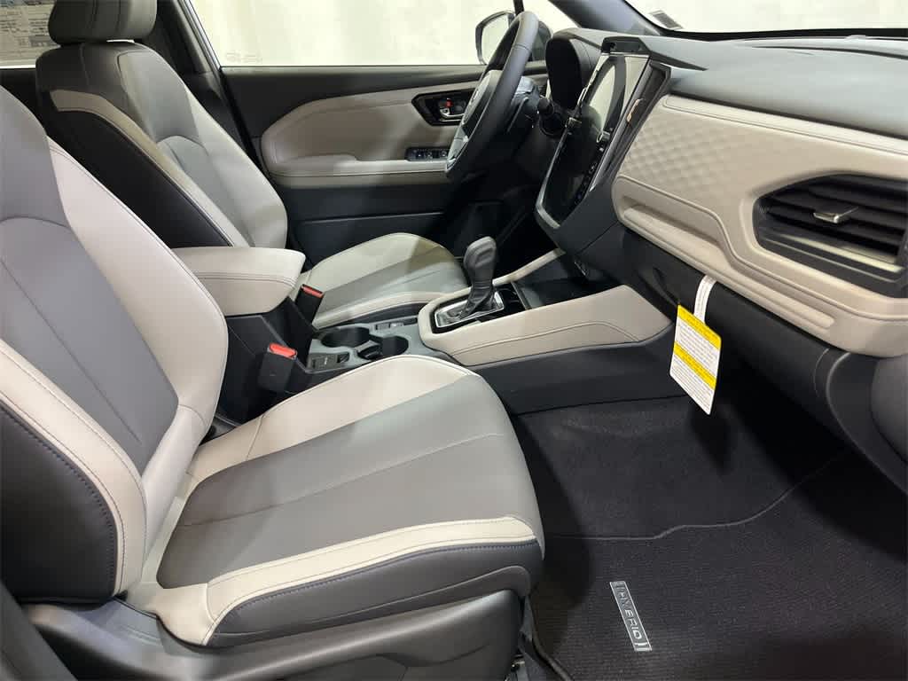 2025 Subaru Forester Limited 29