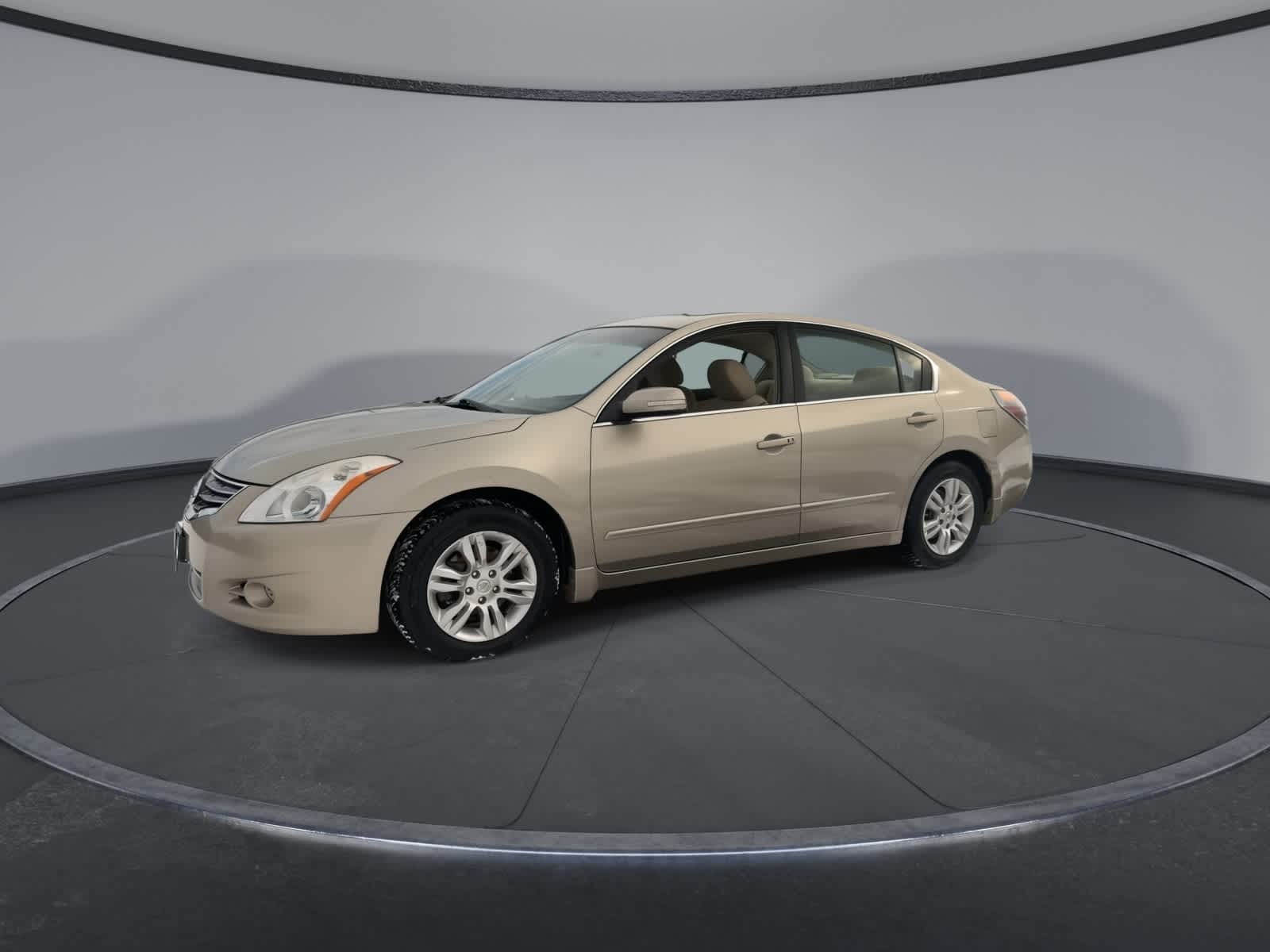 Thumbnail: 2010 Nissan Altima - 4