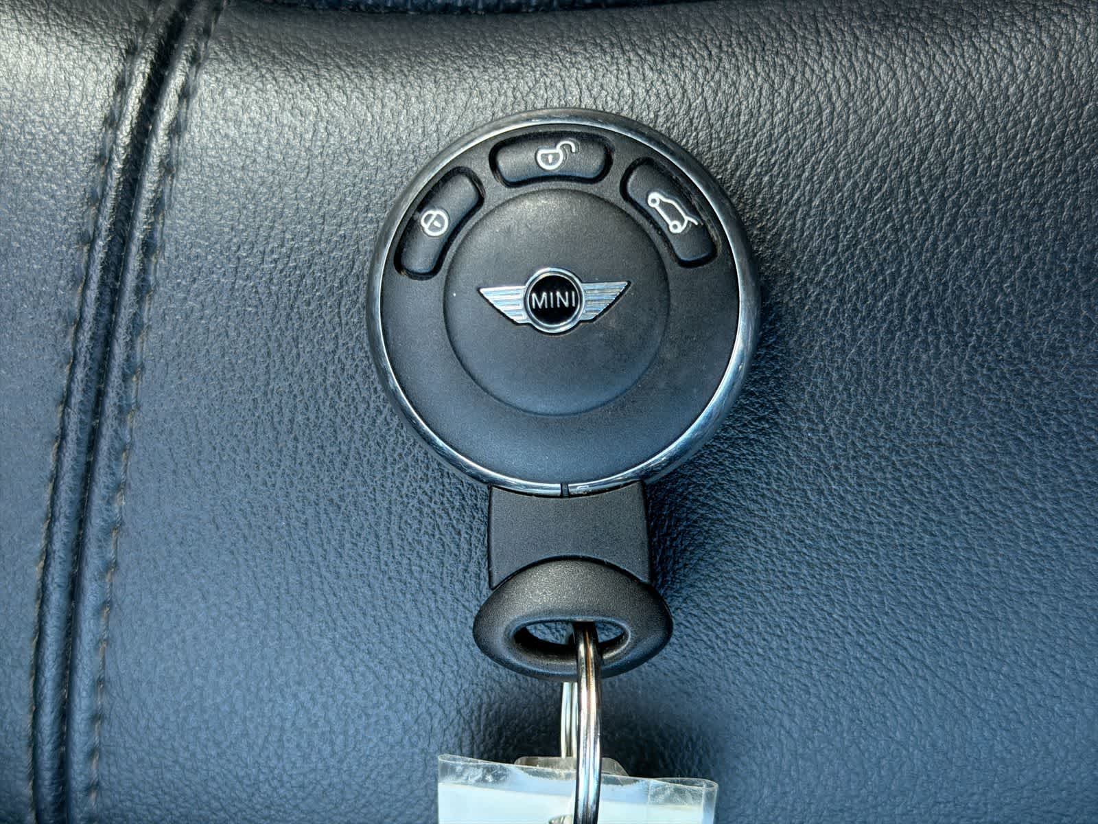 Thumbnail: 2016 MINI Cooper Countryman - 35