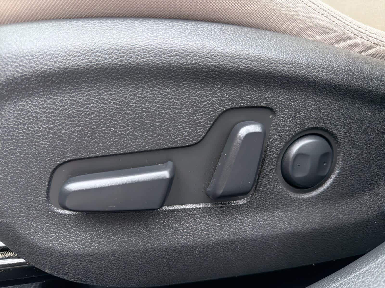 Thumbnail: 2017 Hyundai Tucson - 18