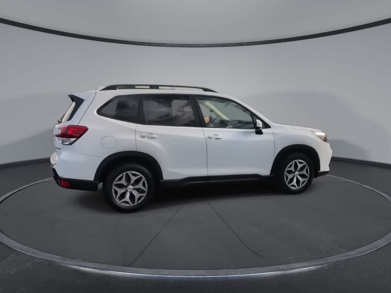 Thumbnail: 2019 Subaru Forester - 9