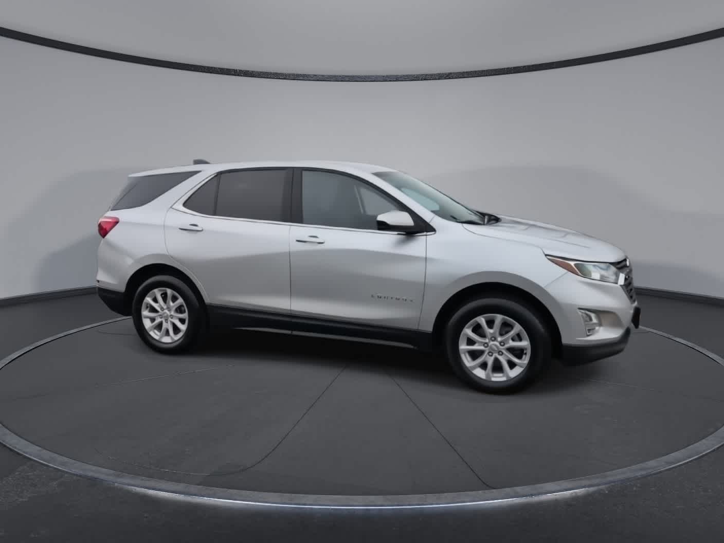 Thumbnail: 2018 Chevrolet Equinox - 9