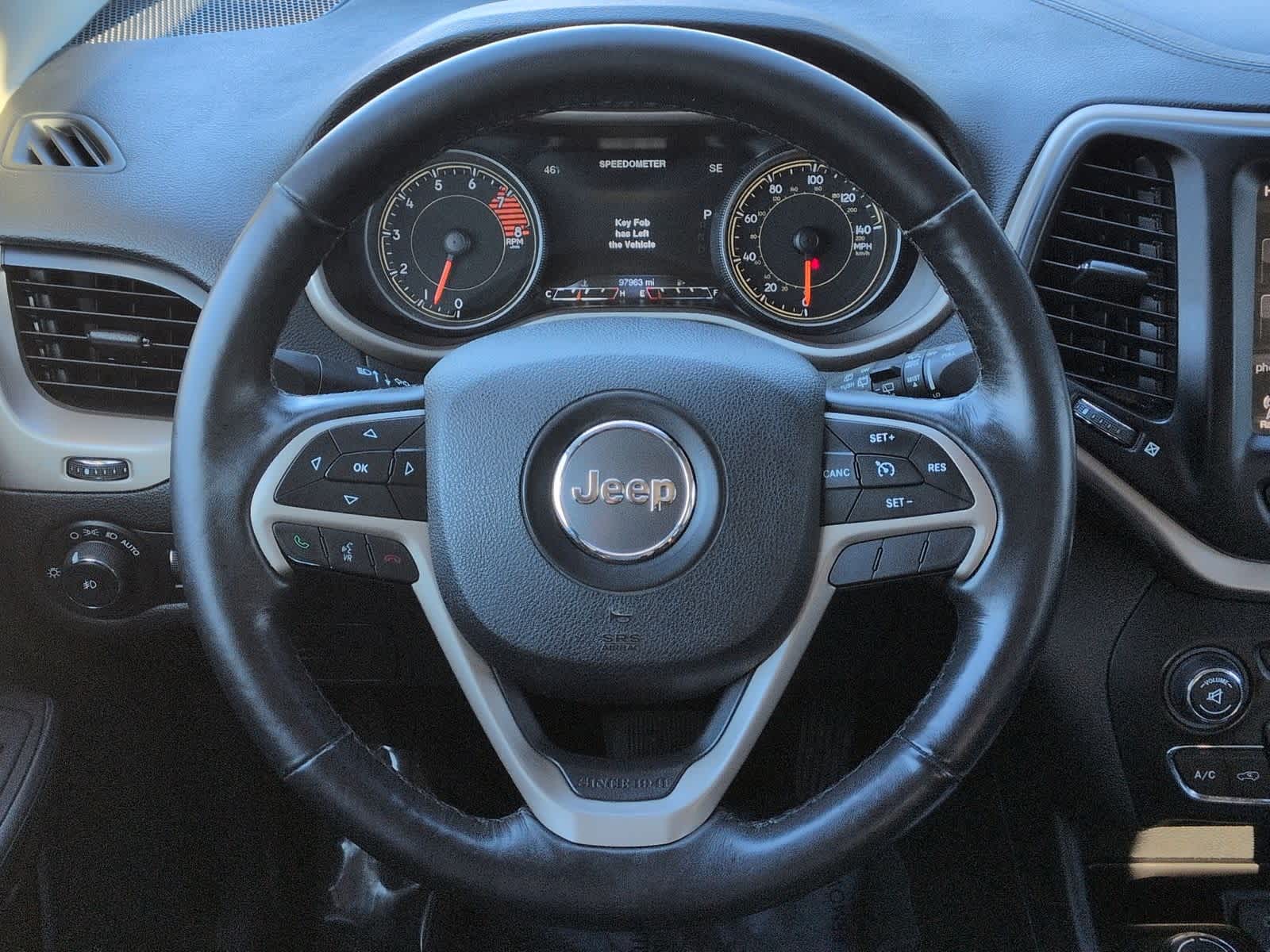 Thumbnail: 2016 Jeep Cherokee - 25