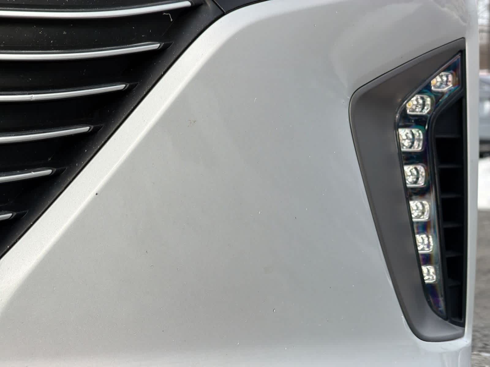 Thumbnail: 2017 Hyundai Ioniq - 11