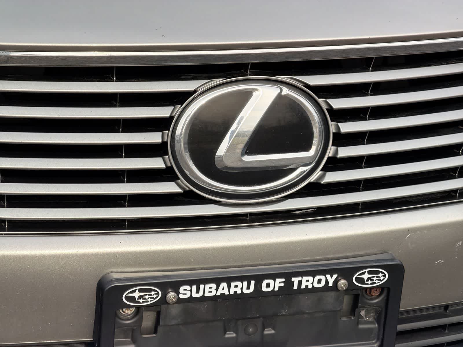 Thumbnail: 2015 Lexus ES - 12