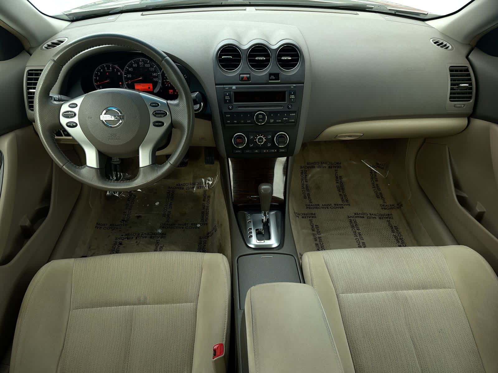 Thumbnail: 2010 Nissan Altima - 16