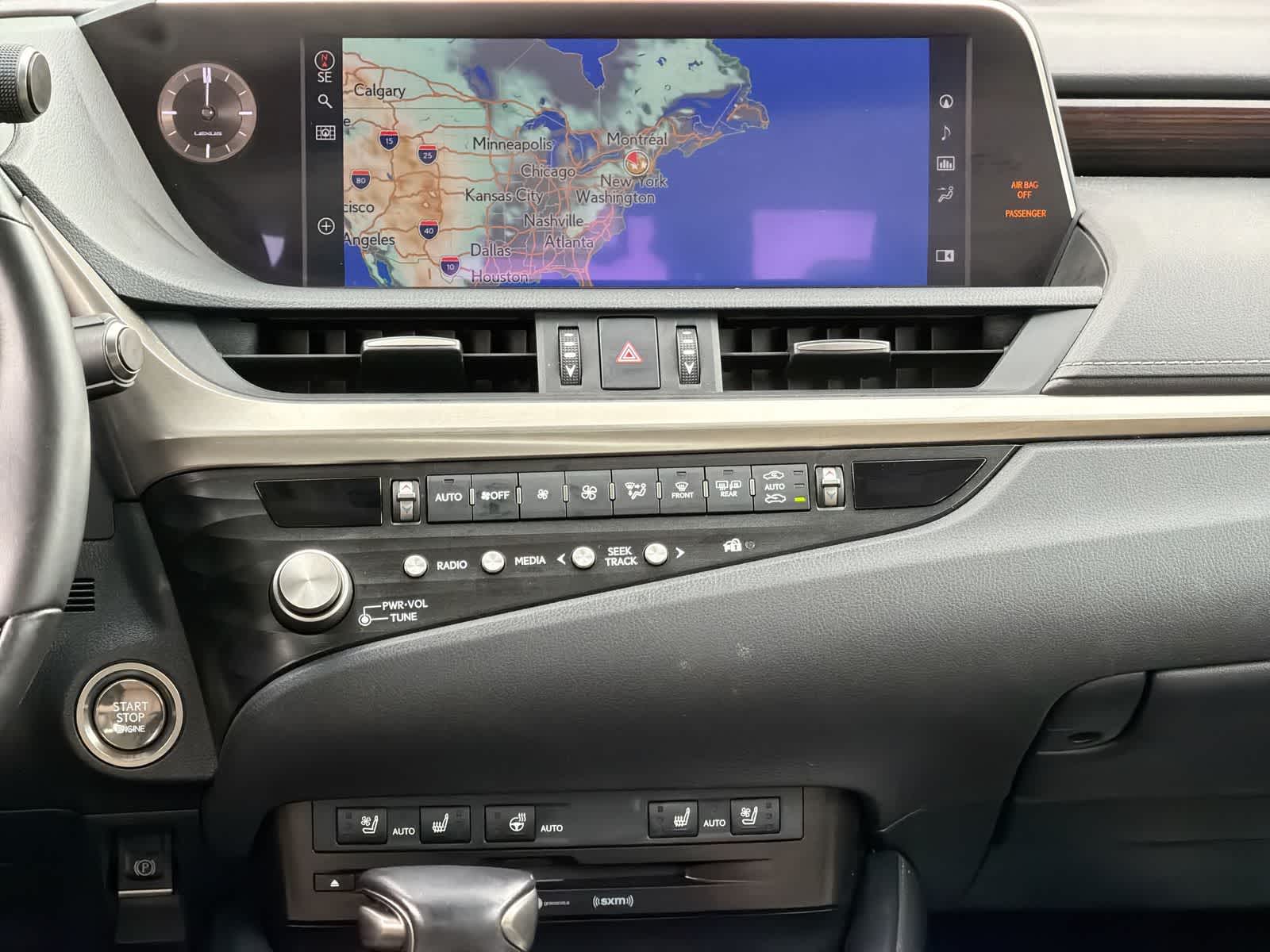 Thumbnail: 2021 Lexus ES - 29