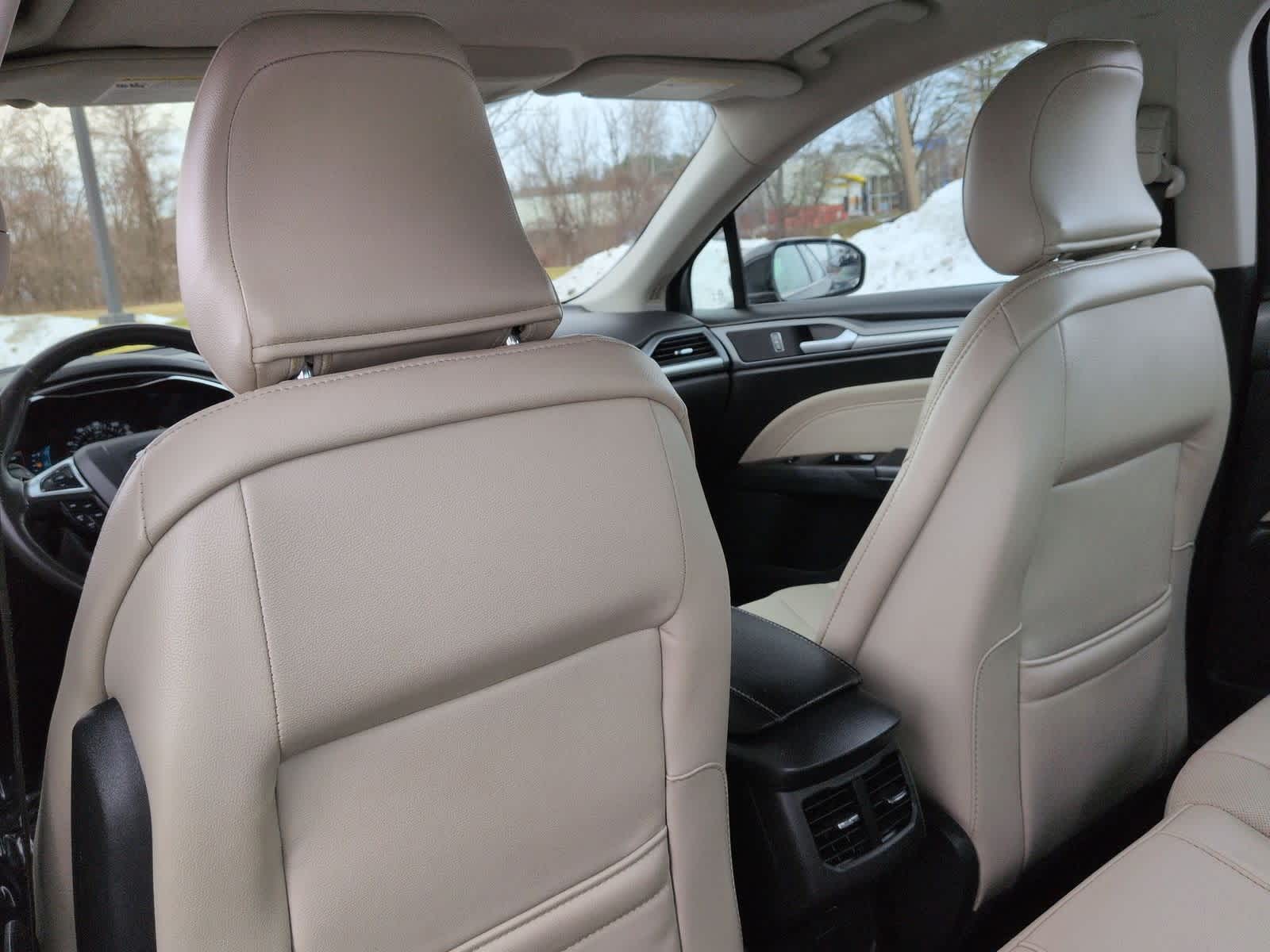 Thumbnail: 2015 Ford Fusion - 19