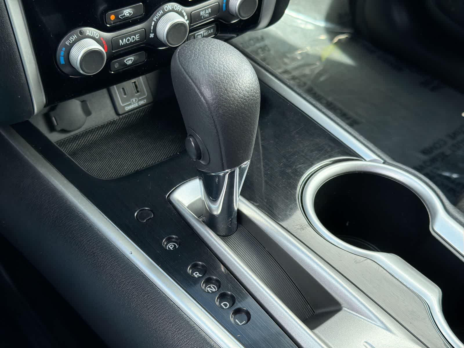 Thumbnail: 2020 Nissan Pathfinder - 32