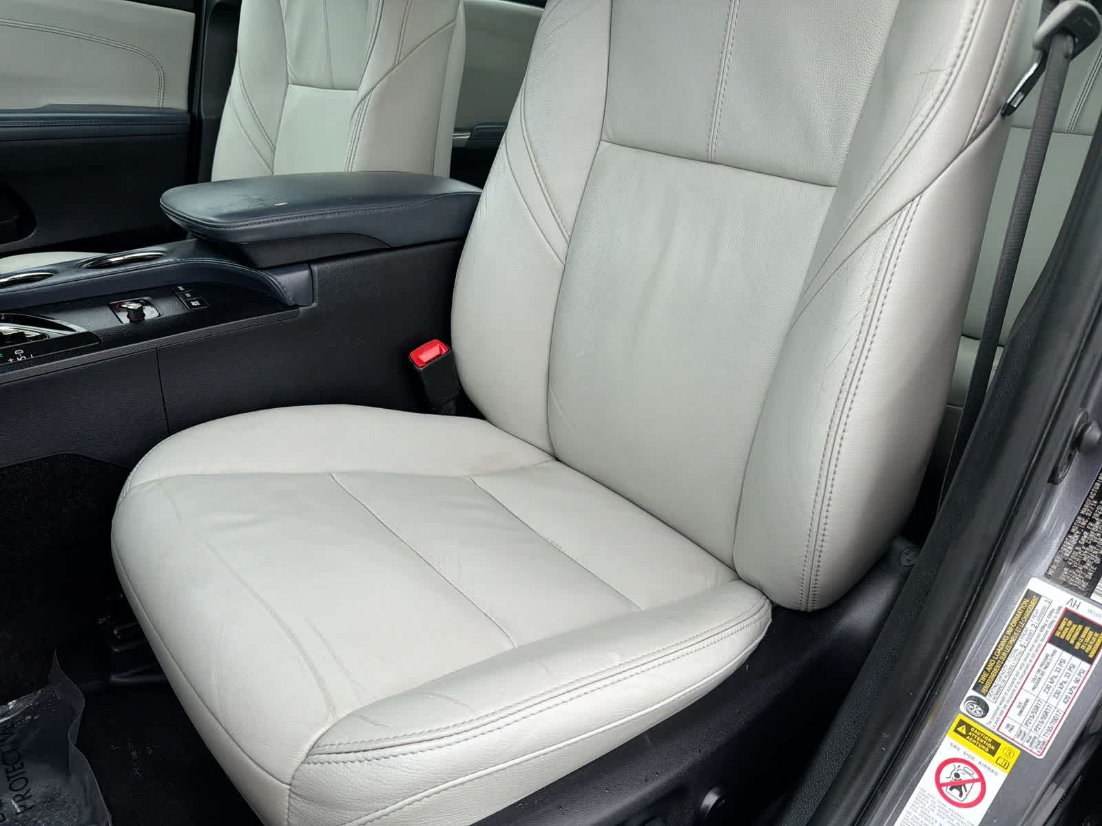 Thumbnail: 2014 Toyota Avalon - 17