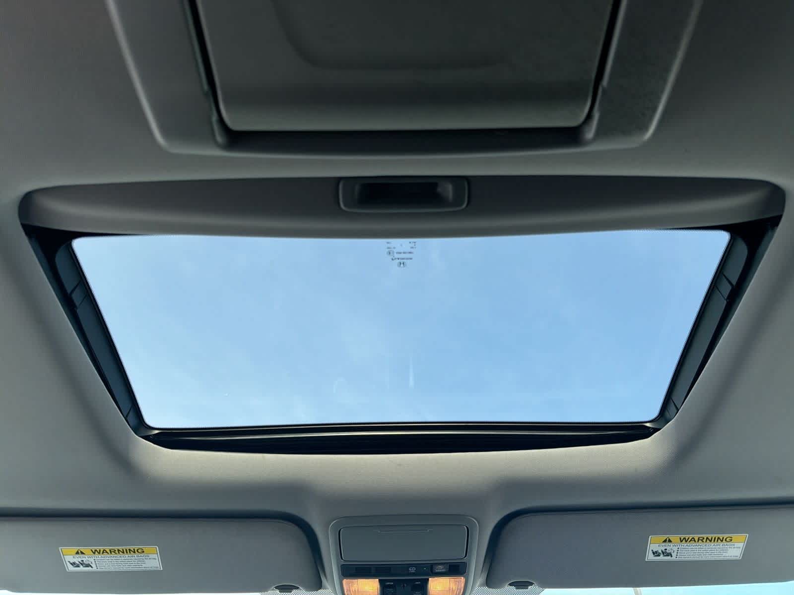 Thumbnail: 2023 Honda Odyssey - 23