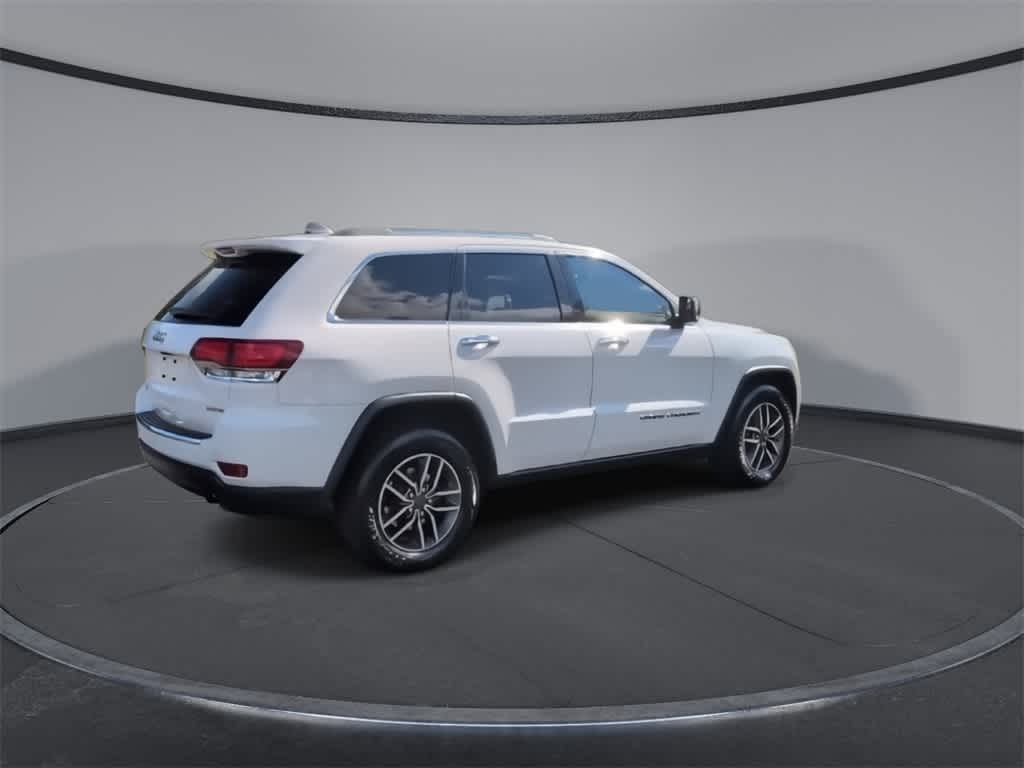 Thumbnail: 2020 Jeep Grand Cherokee - 8