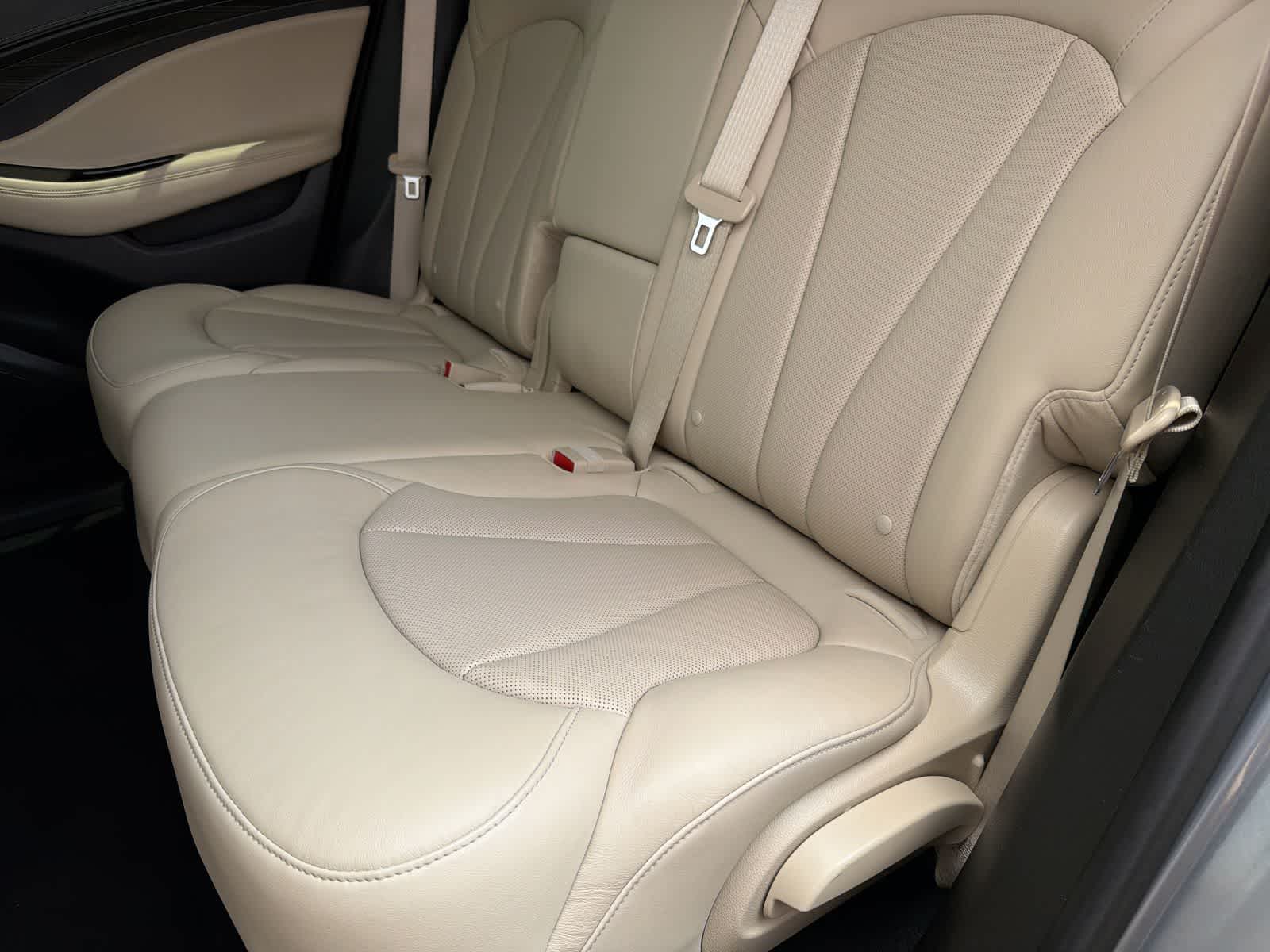 Thumbnail: 2020 Buick Envision - 21