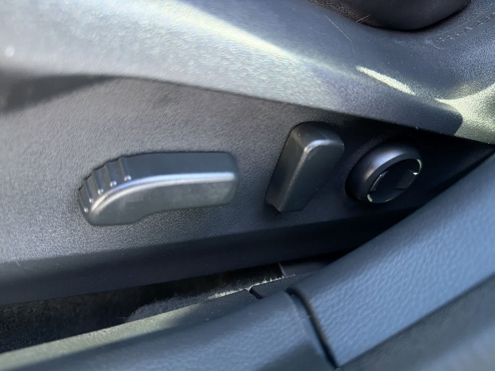 Thumbnail: 2022 Subaru Outback - 18