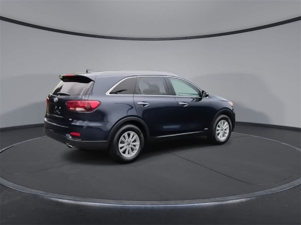 Thumbnail: 2019 Kia Sorento - 8