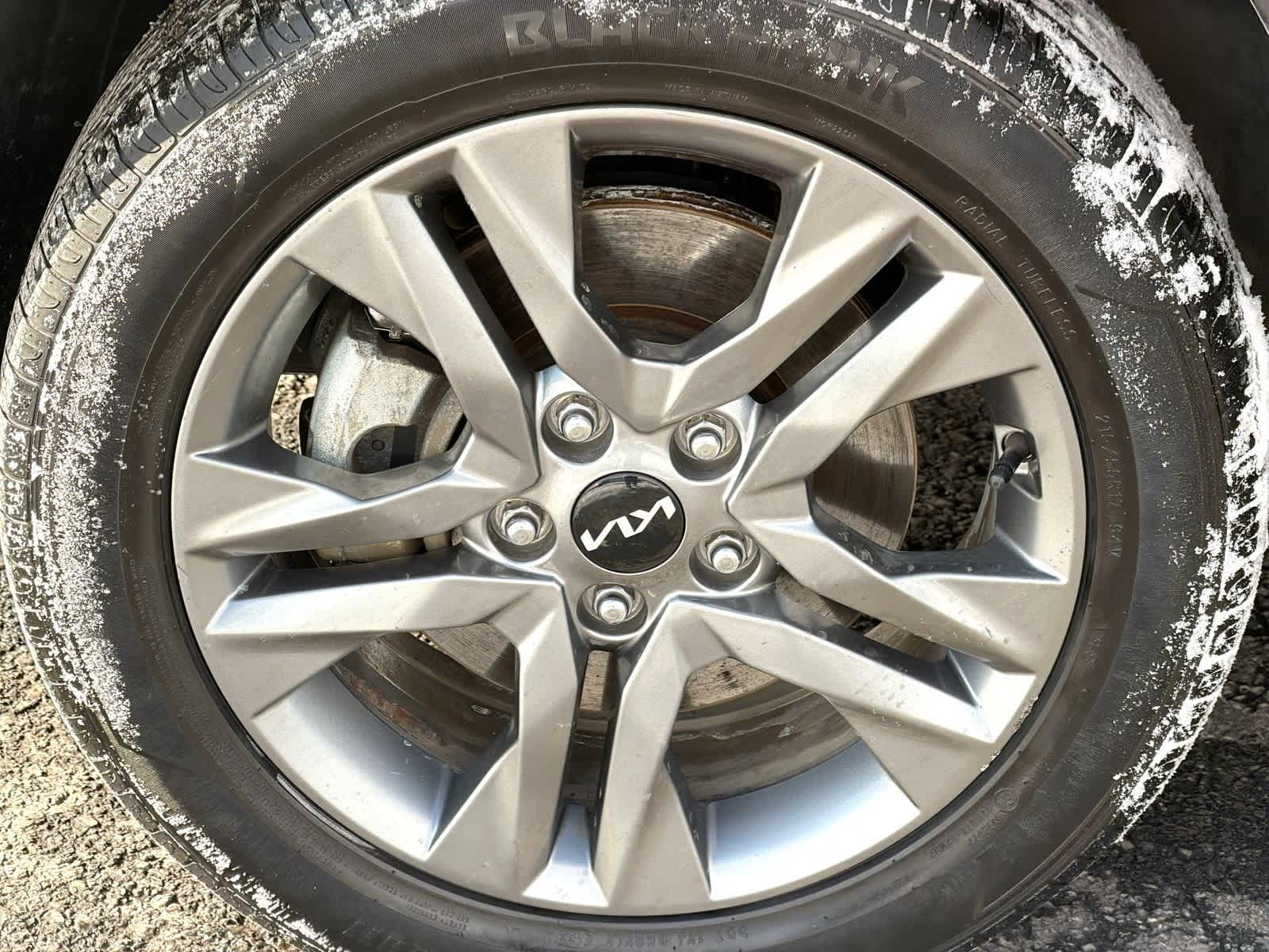 Thumbnail: 2023 Kia Seltos - 14