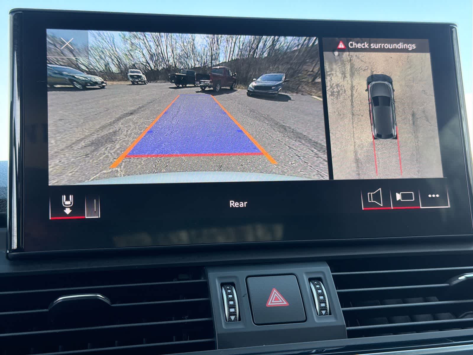 Thumbnail: 2022 Audi Q5 - 31