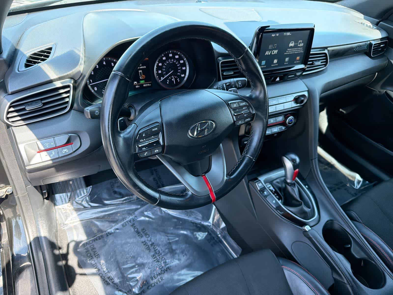 Thumbnail: 2019 Hyundai Veloster - 10