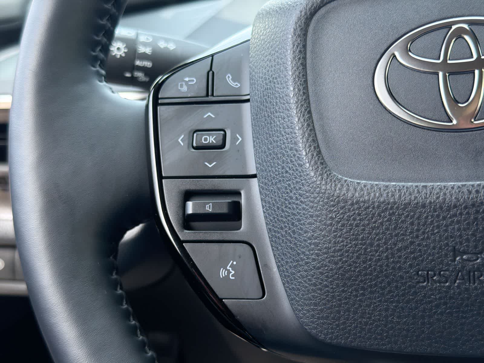 Thumbnail: 2025 Toyota Prius - 25