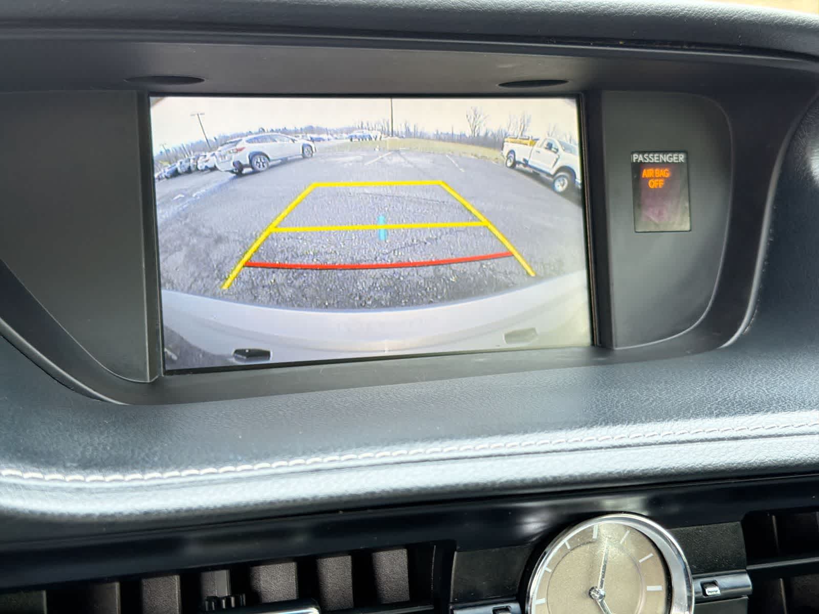 Thumbnail: 2015 Lexus ES - 30