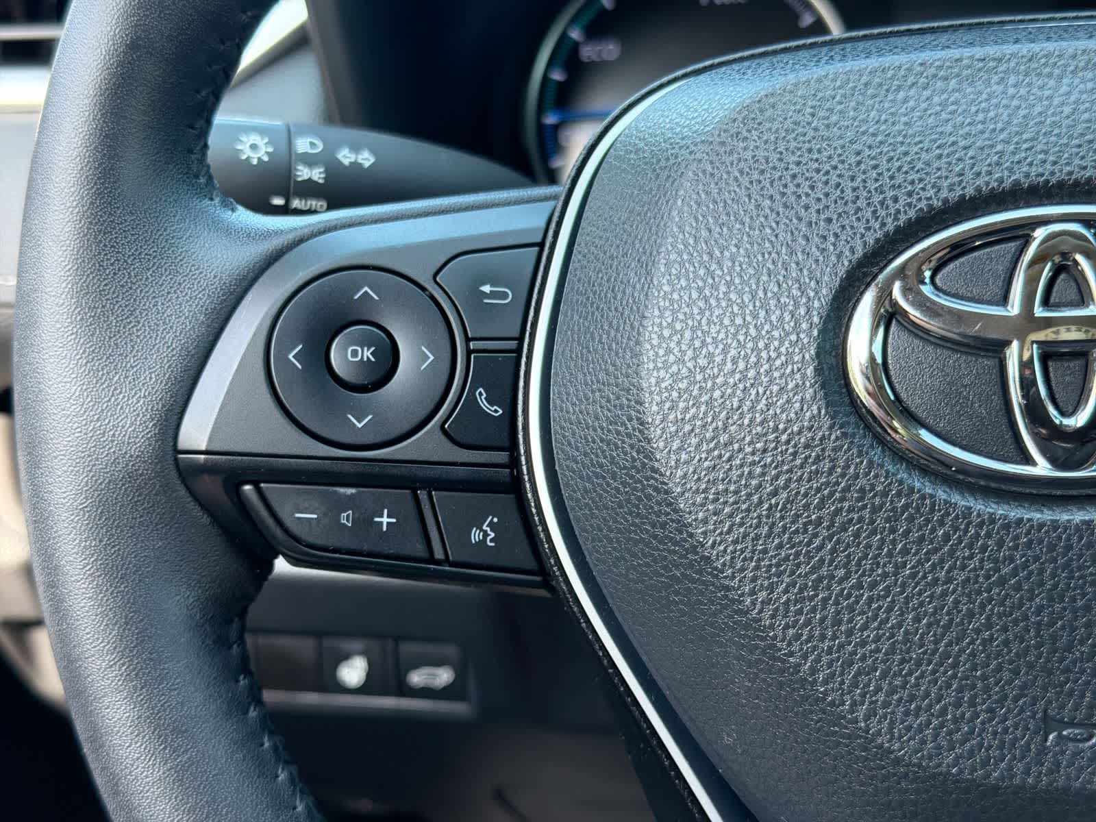 Thumbnail: 2022 Toyota RAV4 - 24