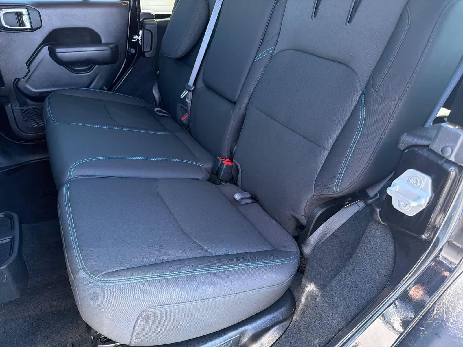 Thumbnail: 2022 Jeep Wrangler - 21