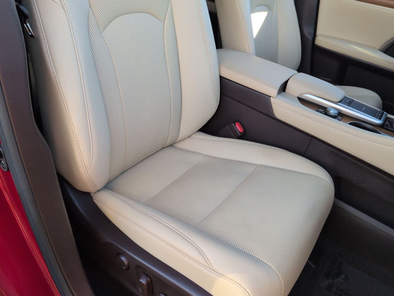 Thumbnail: 2020 Lexus RX - 24