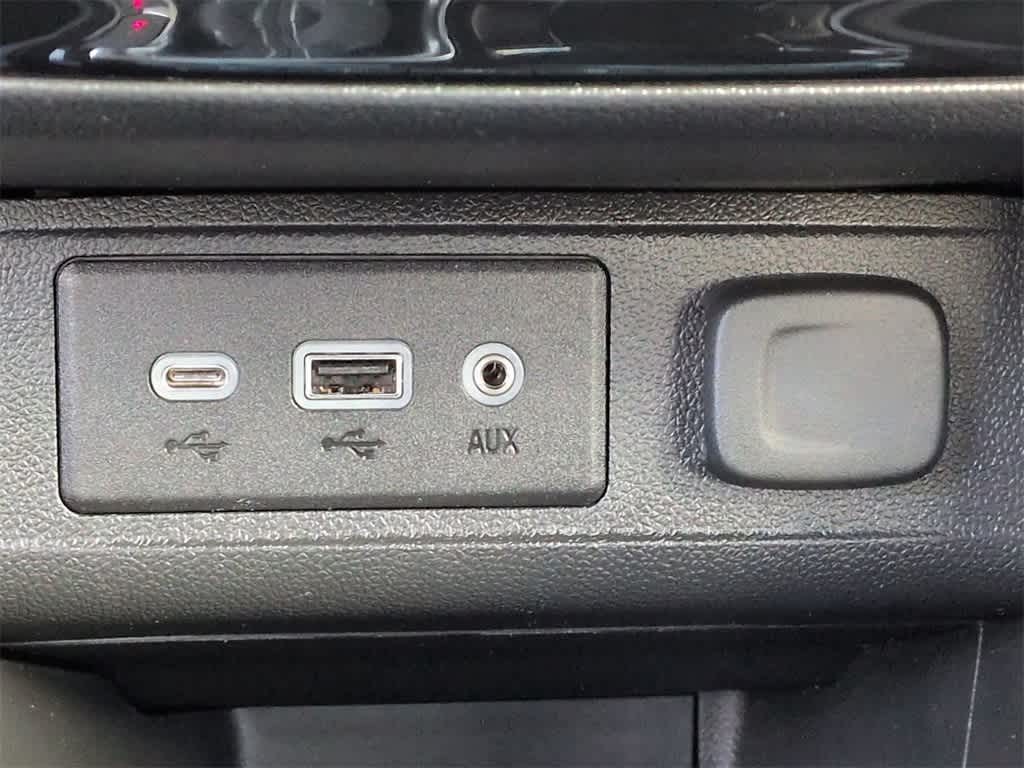 Thumbnail: 2021 Buick Encore GX - 31