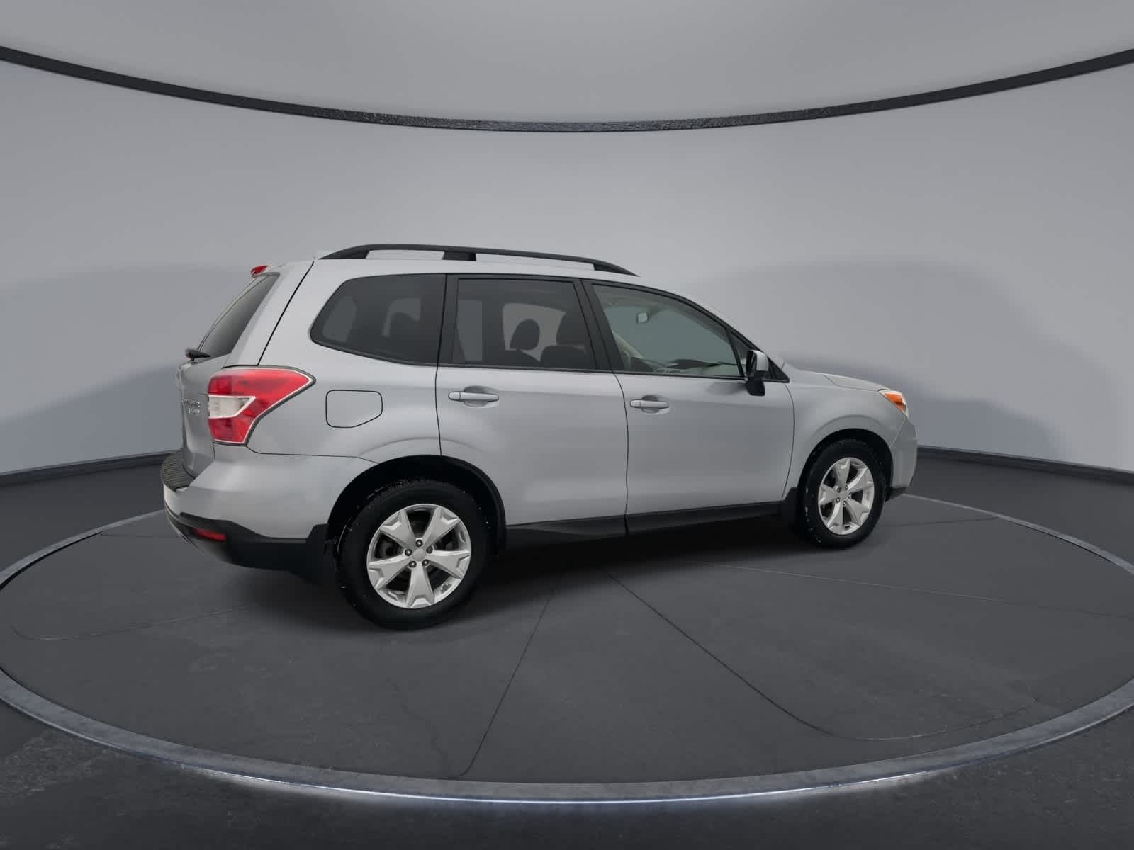 Thumbnail: 2016 Subaru Forester - 8
