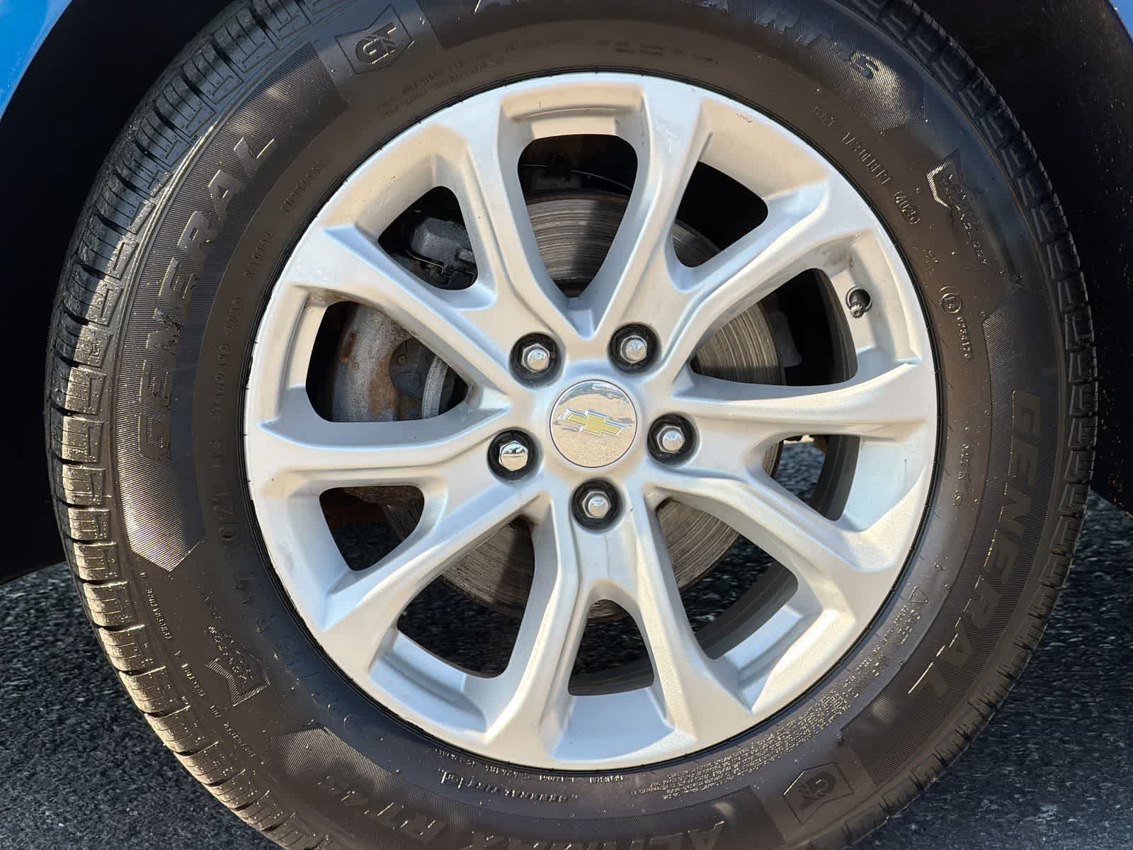 Thumbnail: 2019 Chevrolet Equinox - 14