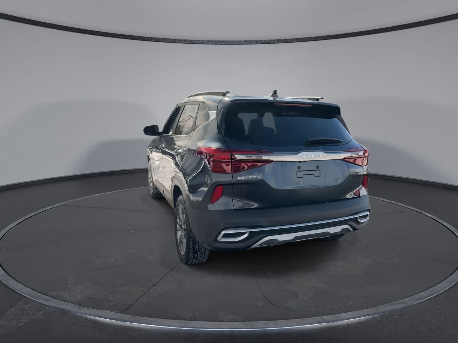 Thumbnail: 2023 Kia Seltos - 7