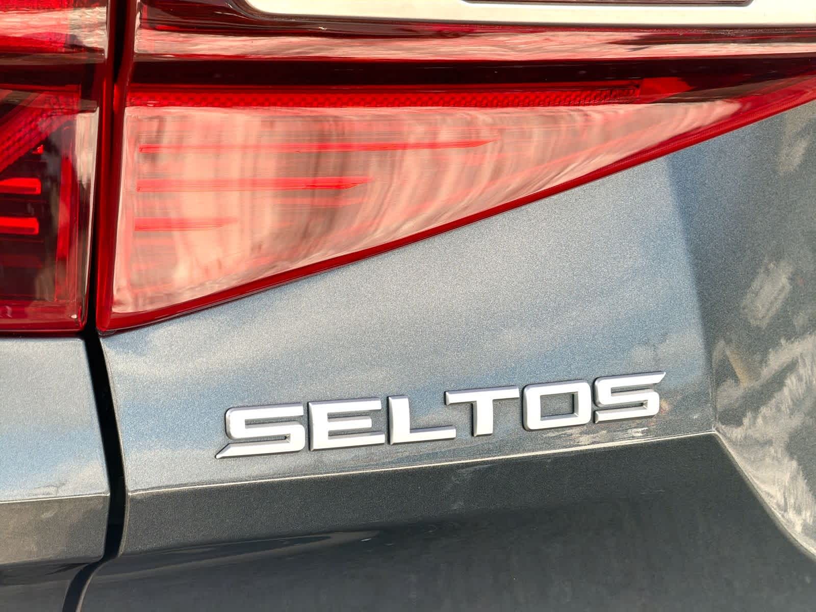 Thumbnail: 2023 Kia Seltos - 13