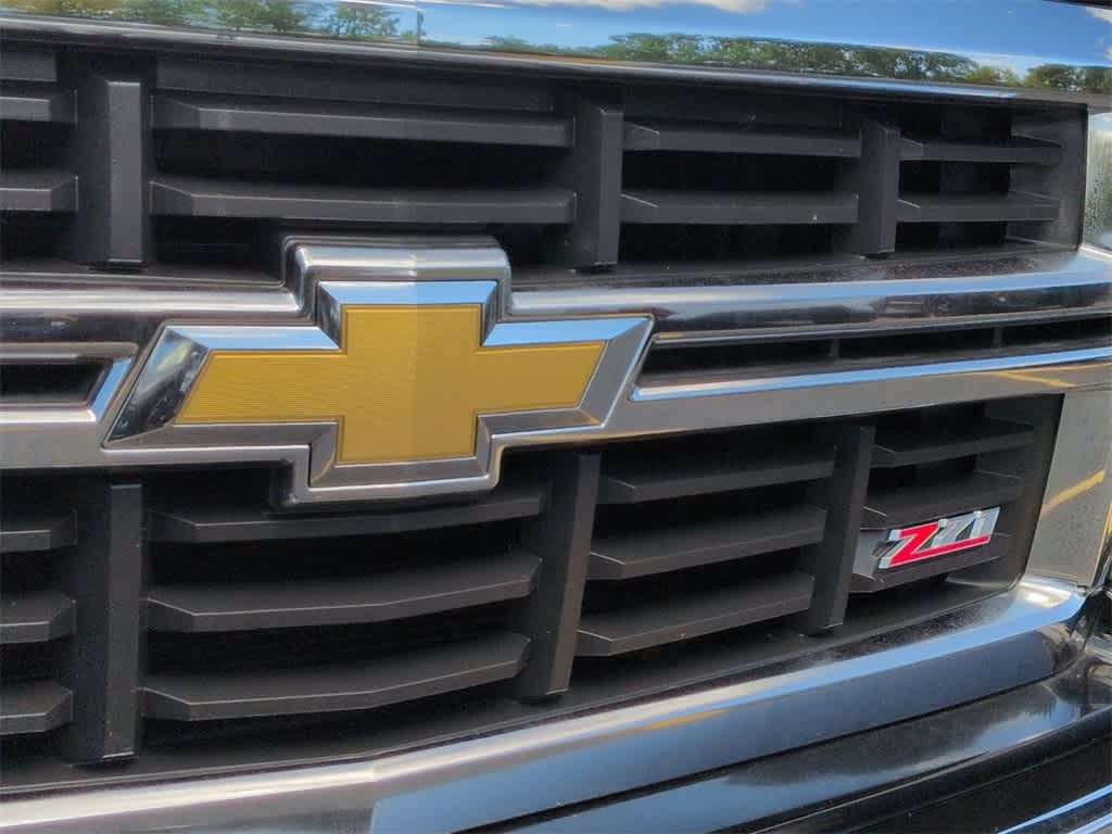 Thumbnail: 2015 Chevrolet Silverado 1500 - 12