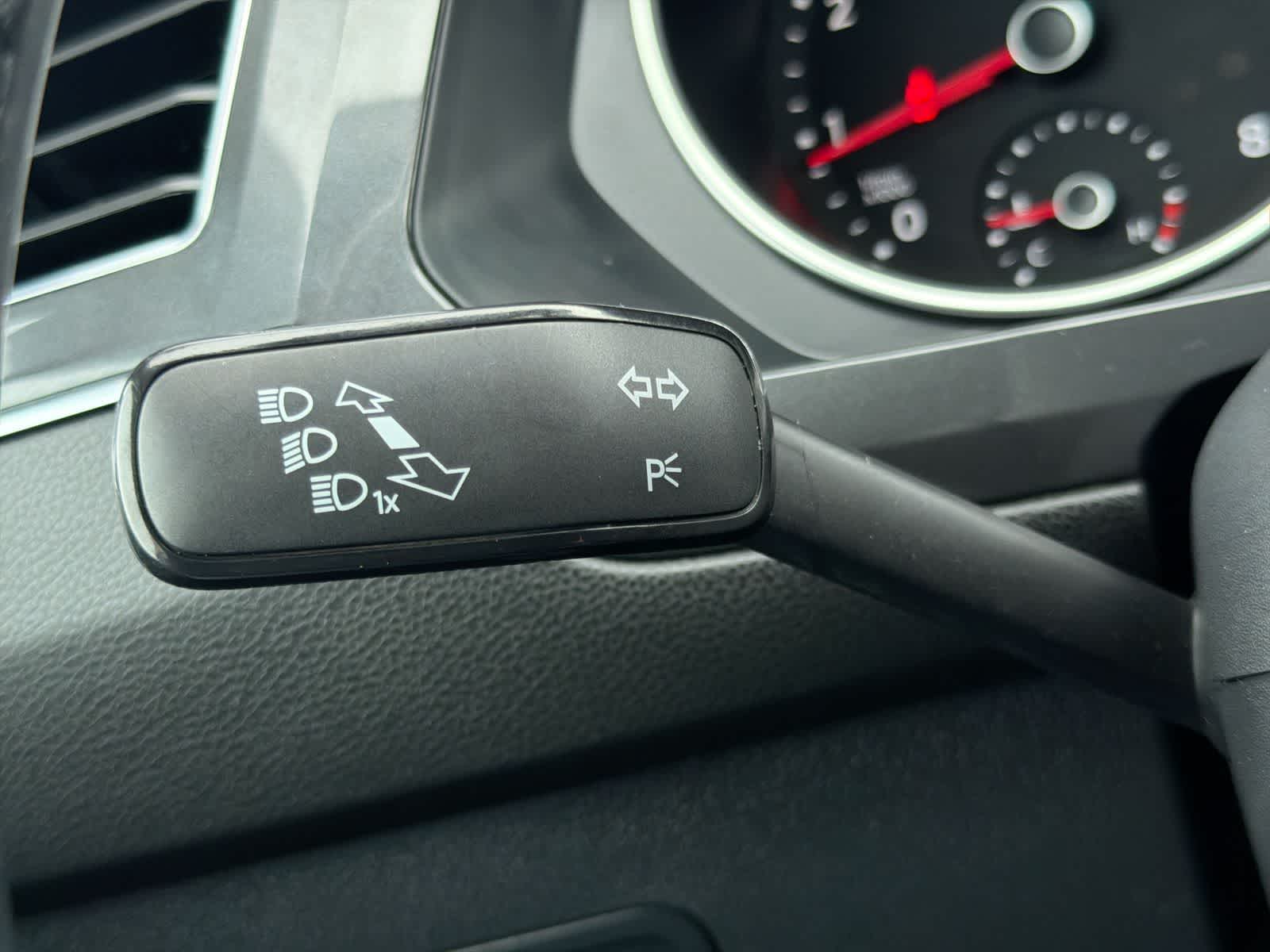 Thumbnail: 2019 Volkswagen Tiguan - 27