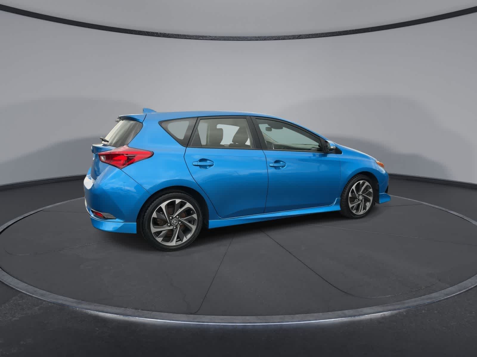 Thumbnail: 2017 Toyota Corolla iM - 8