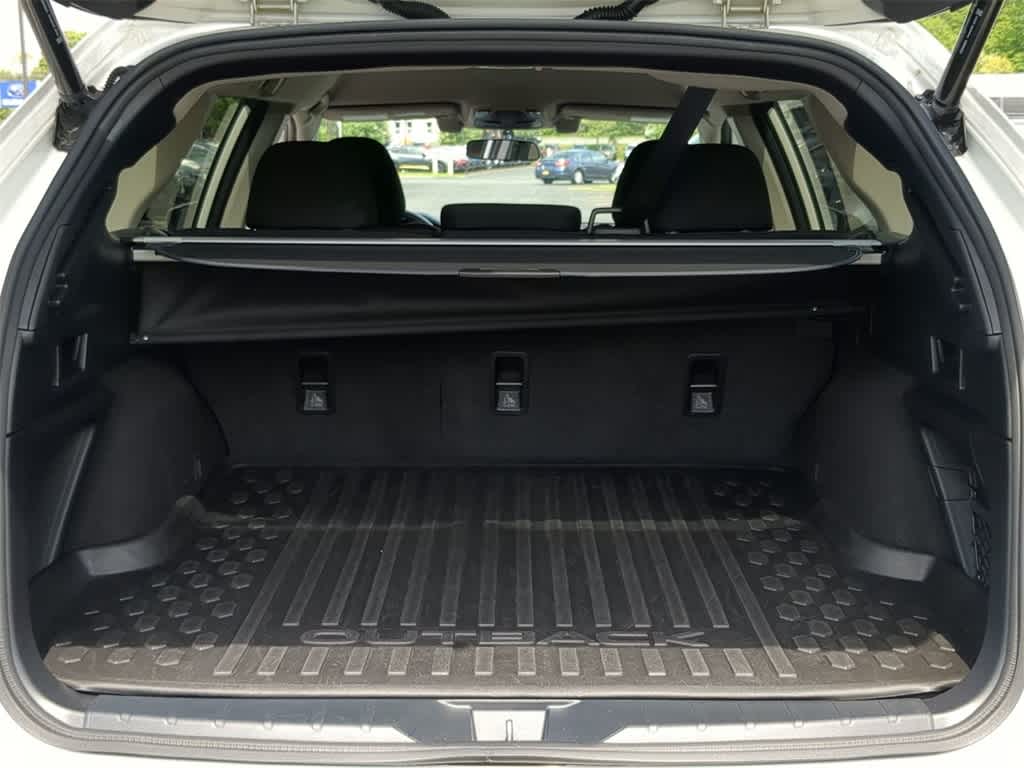 2021 Subaru Outback Premium 34