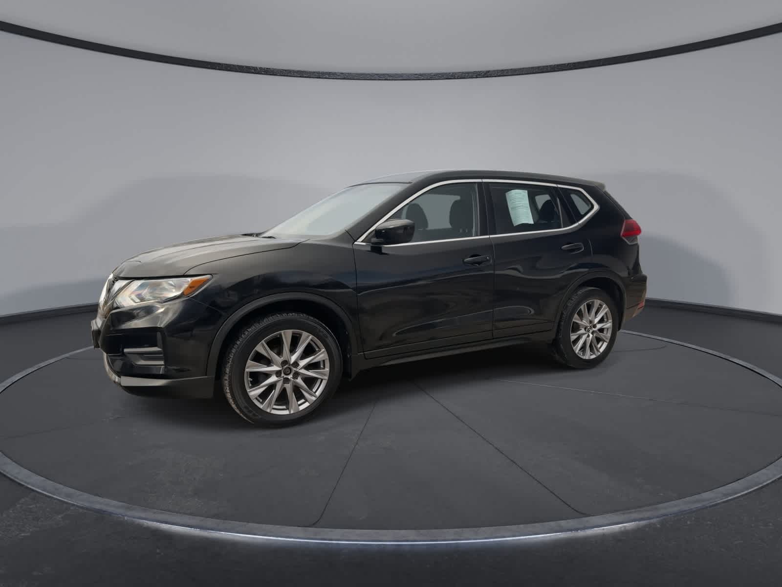 Thumbnail: 2019 Nissan Rogue - 4