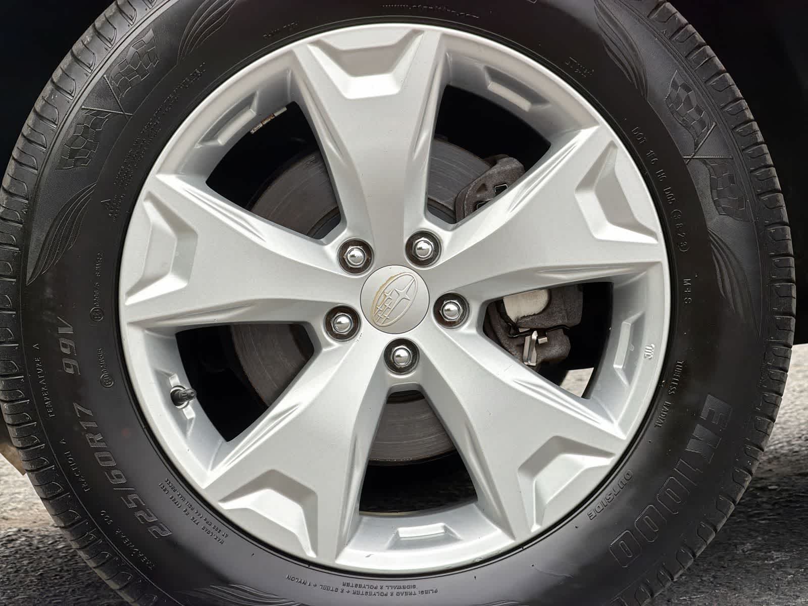 Thumbnail: 2015 Subaru Forester - 14