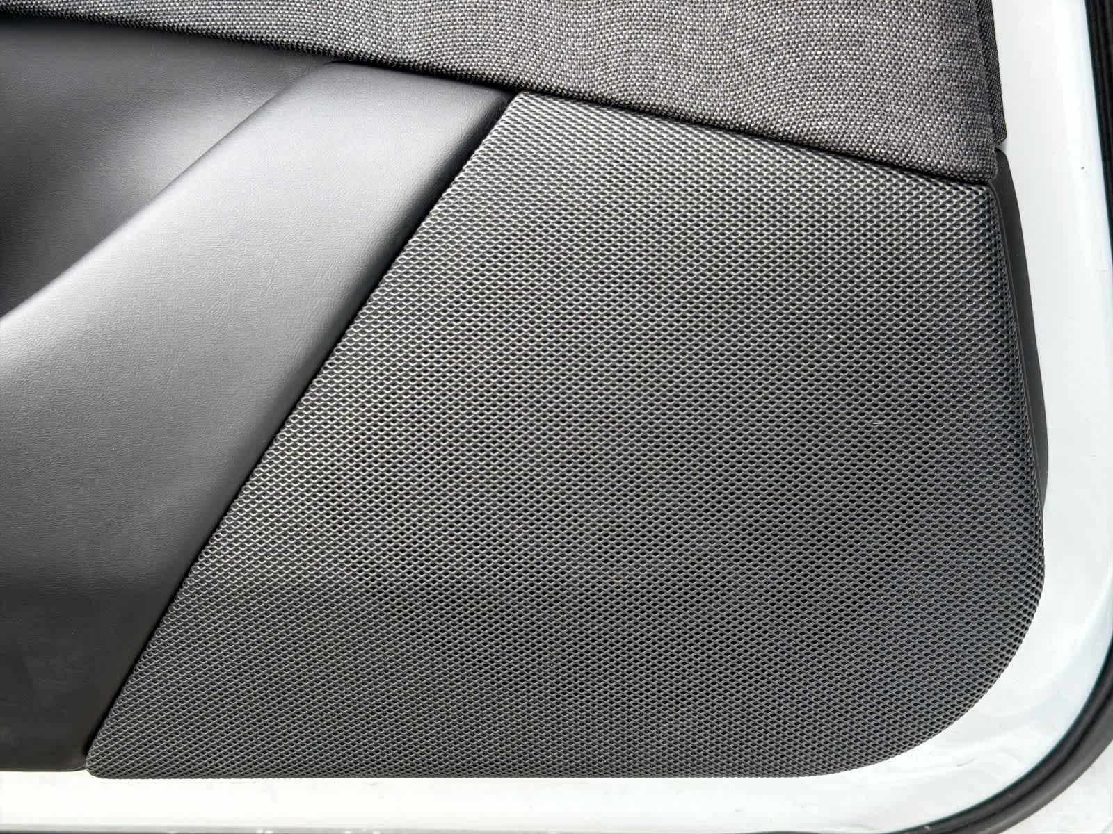 Thumbnail: 2022 Tesla Model S - 32