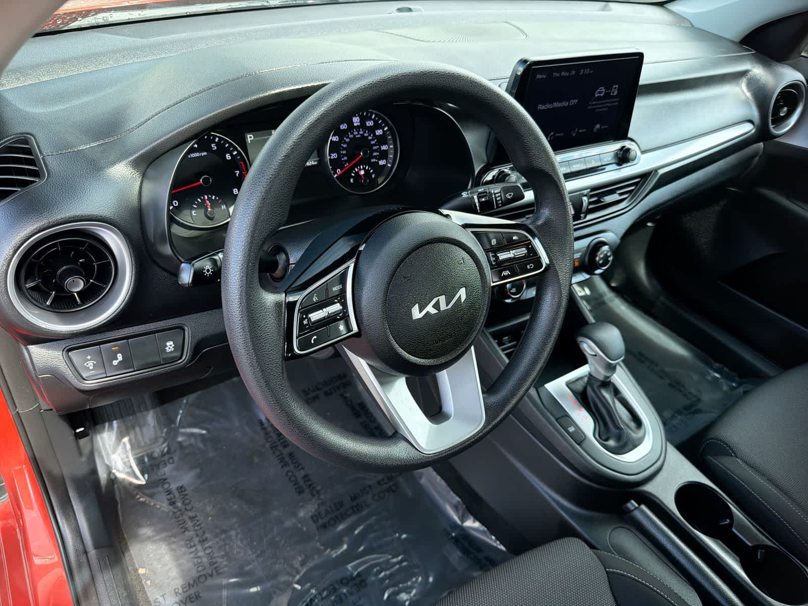 Thumbnail: 2023 Kia Forte - 10