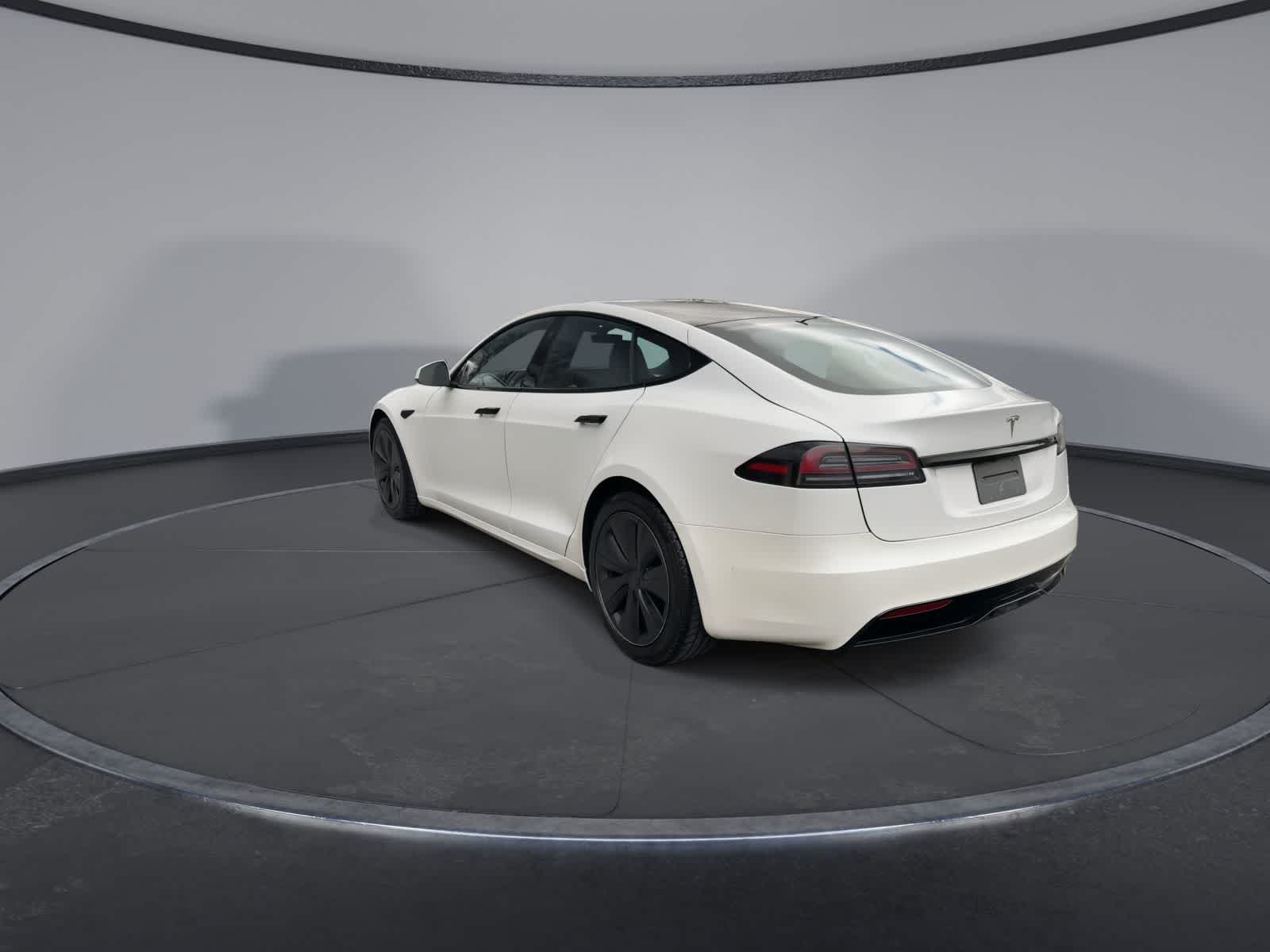 Thumbnail: 2022 Tesla Model S - 6