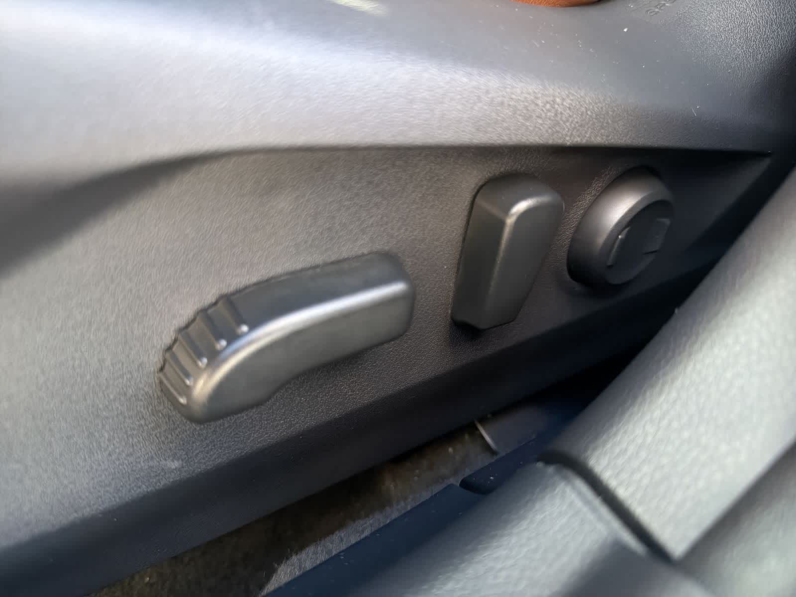 Thumbnail: 2021 Subaru Outback - 18