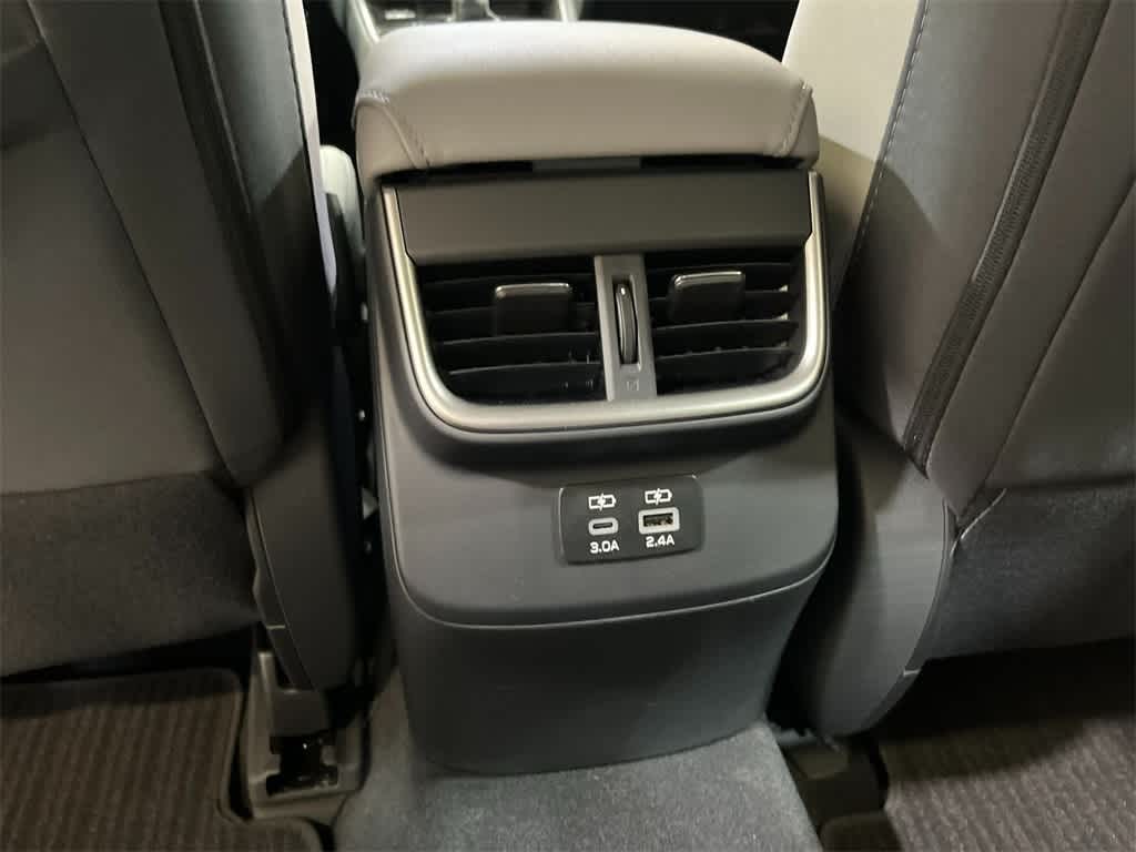 Thumbnail: 2025 Subaru Legacy - 25