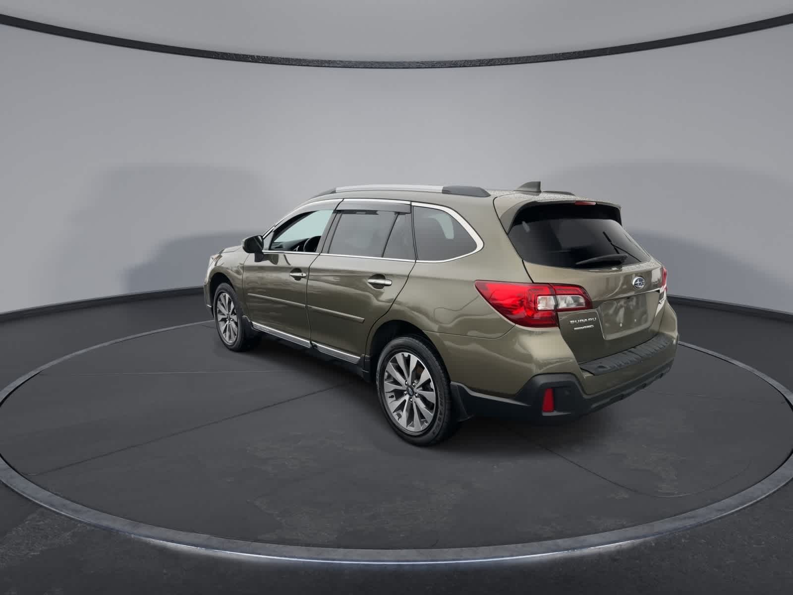 Thumbnail: 2018 Subaru Outback - 6