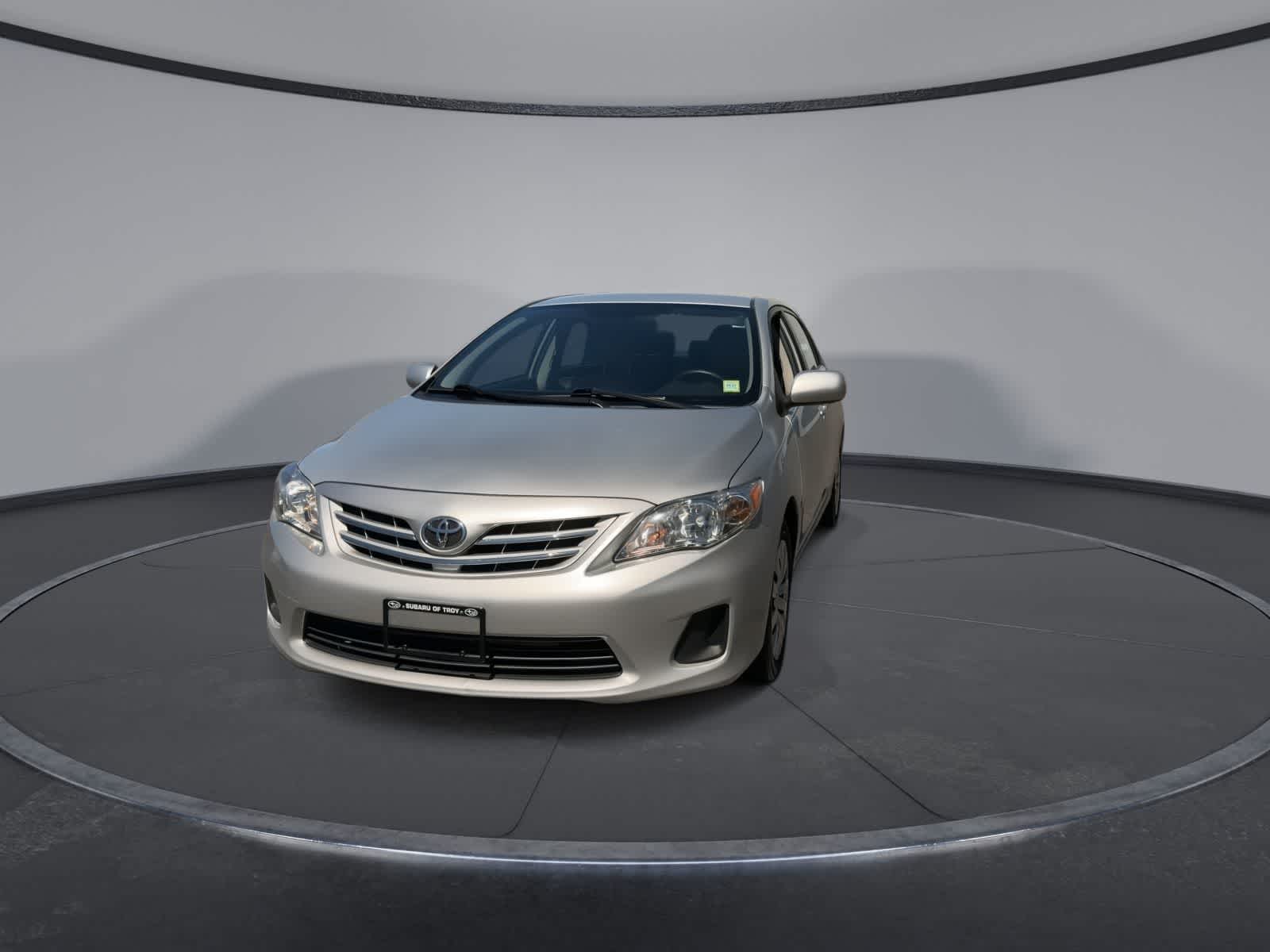Thumbnail: 2013 Toyota Corolla - 3